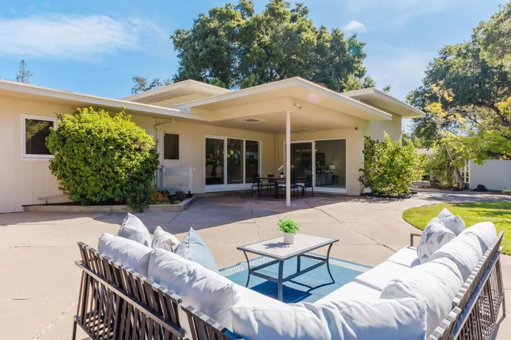 2 Irving Avenue Atherton, CA 94027