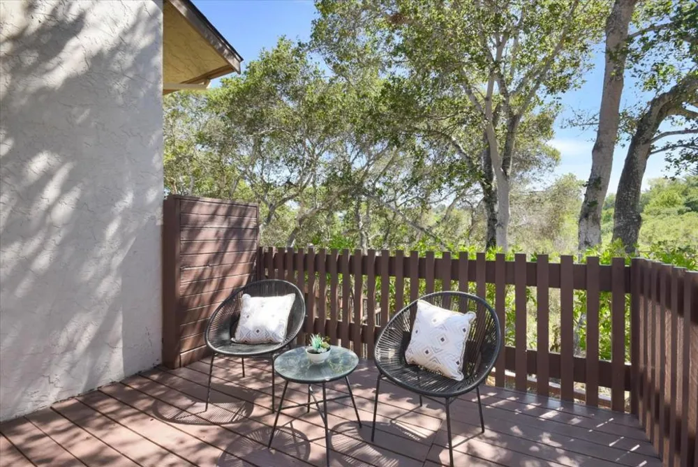 1665 Toyon Court San Mateo, CA 94403