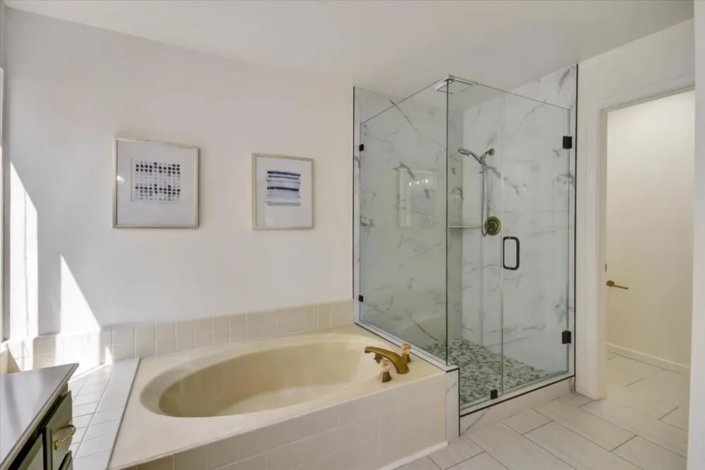 1665 Toyon Court San Mateo, CA 94403