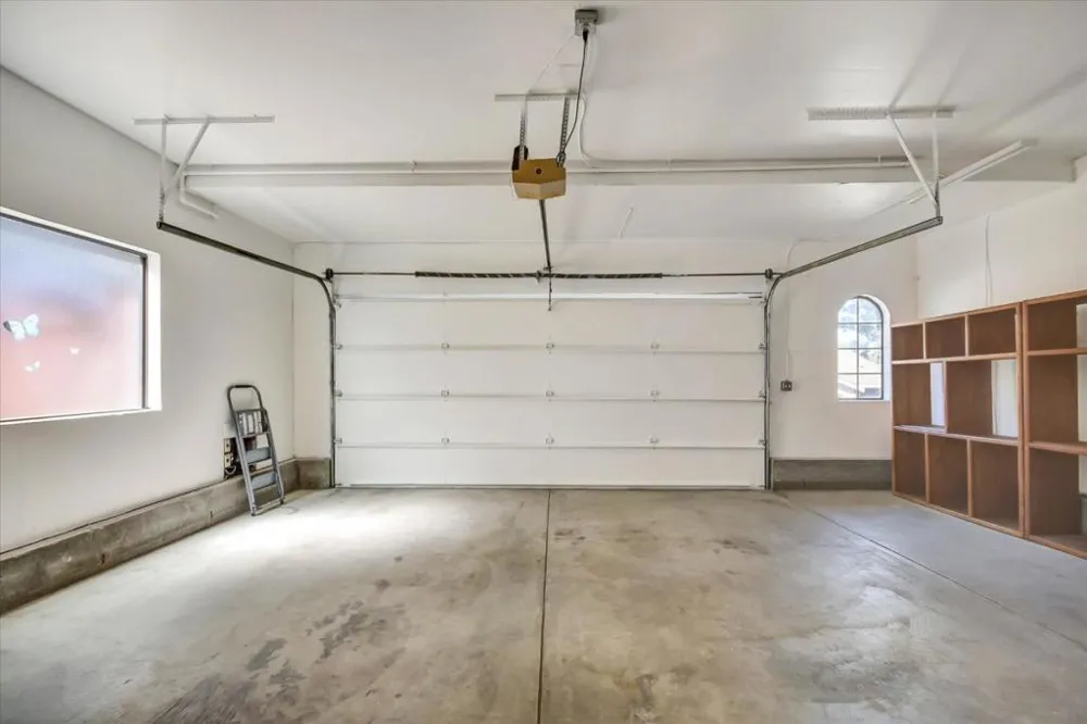1665 Toyon Court San Mateo, CA 94403