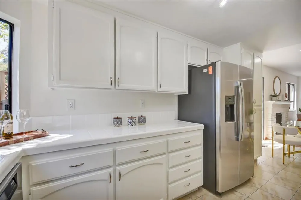 1665 Toyon Court San Mateo, CA 94403
