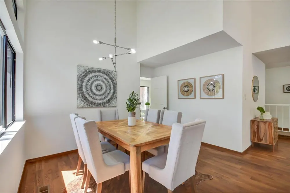 1665 Toyon Court San Mateo, CA 94403