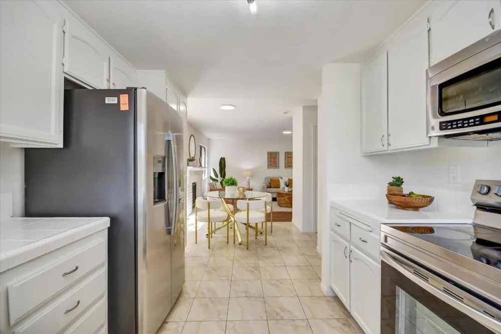 1665 Toyon Court San Mateo, CA 94403