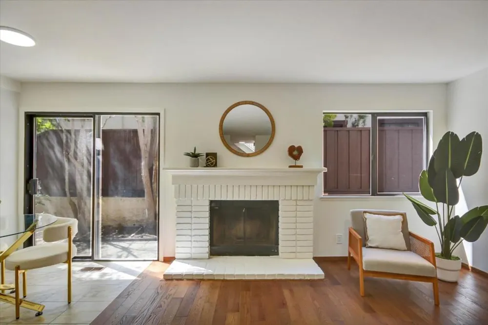 1665 Toyon Court San Mateo, CA 94403