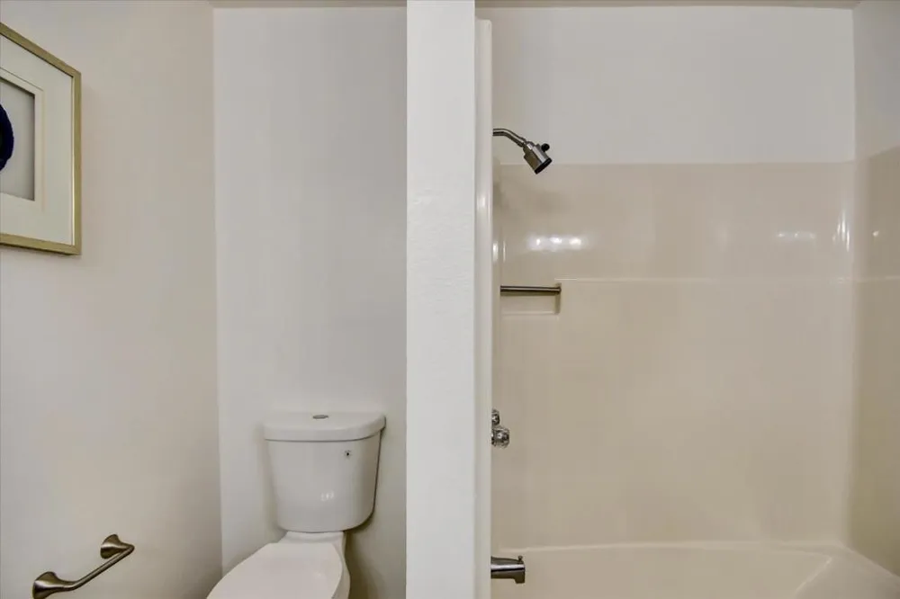 1665 Toyon Court San Mateo, CA 94403
