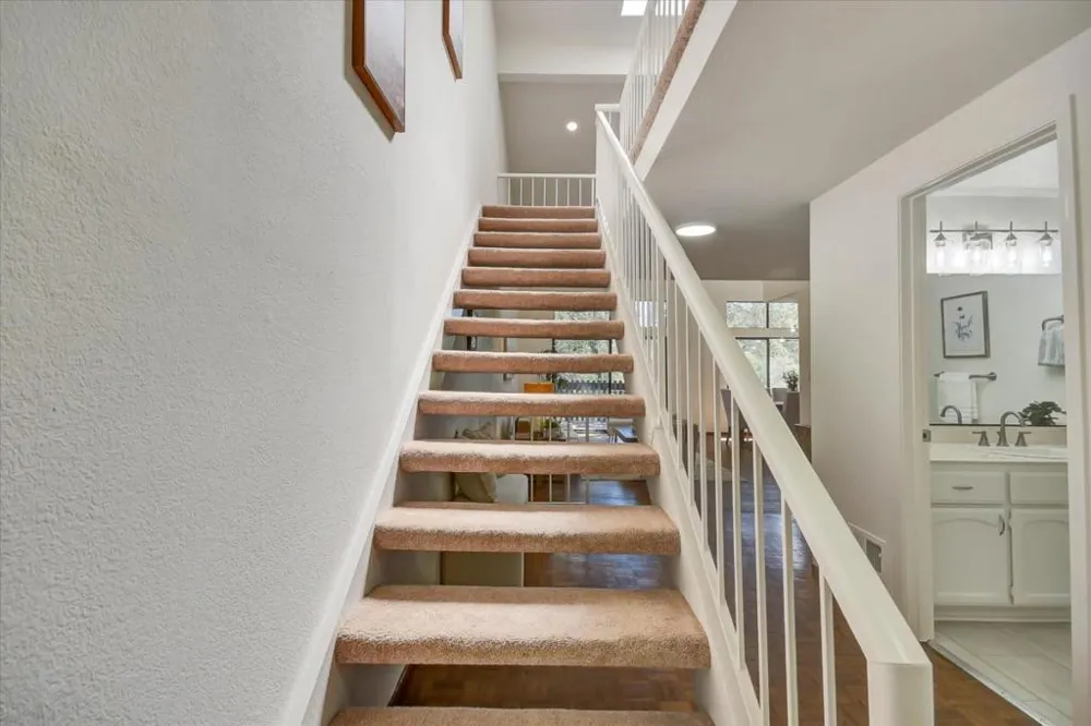 1665 Toyon Court San Mateo, CA 94403