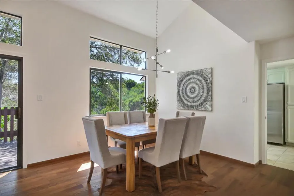 1665 Toyon Court San Mateo, CA 94403