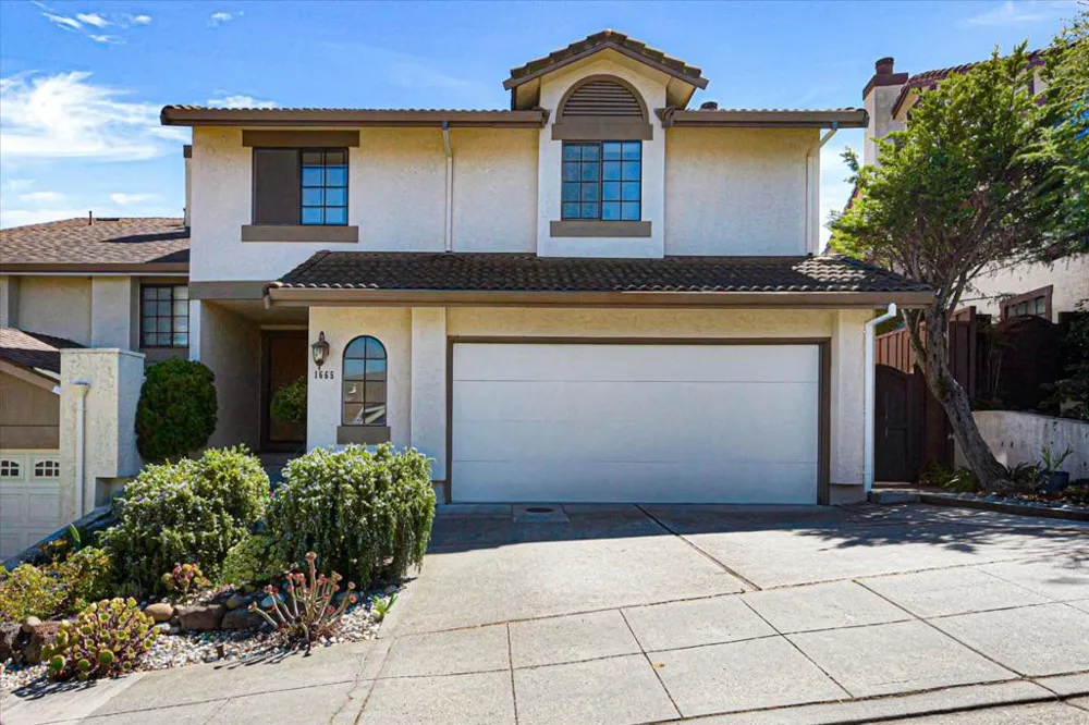 1665 Toyon Court San Mateo, CA 94403