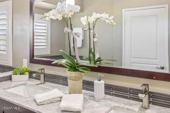 586 Schuman Place Ventura, CA 93003