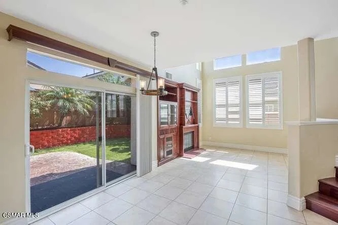 586 Schuman Place Ventura, CA 93003