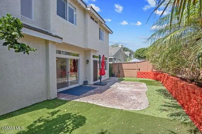 586 Schuman Place Ventura, CA 93003