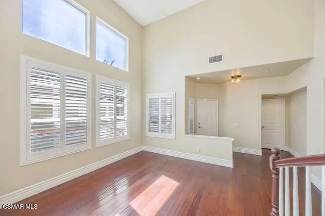 586 Schuman Place Ventura, CA 93003