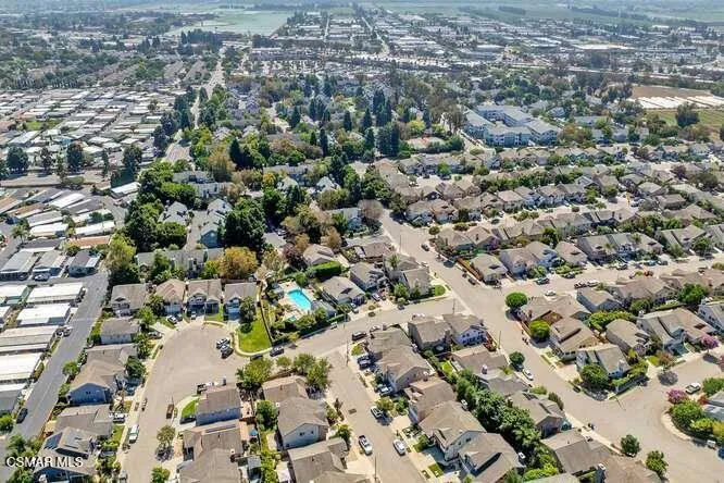 586 Schuman Place Ventura, CA 93003
