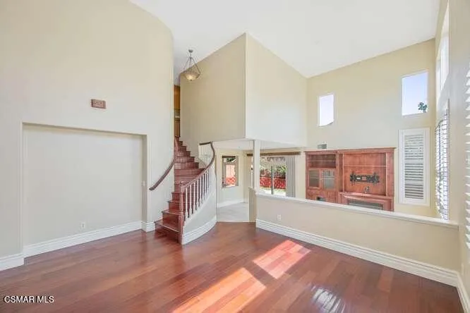 586 Schuman Place Ventura, CA 93003