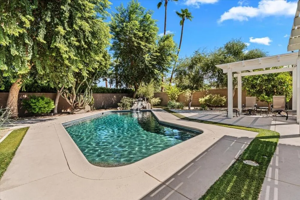 840 E Biltmore Place Palm Springs, CA 92264