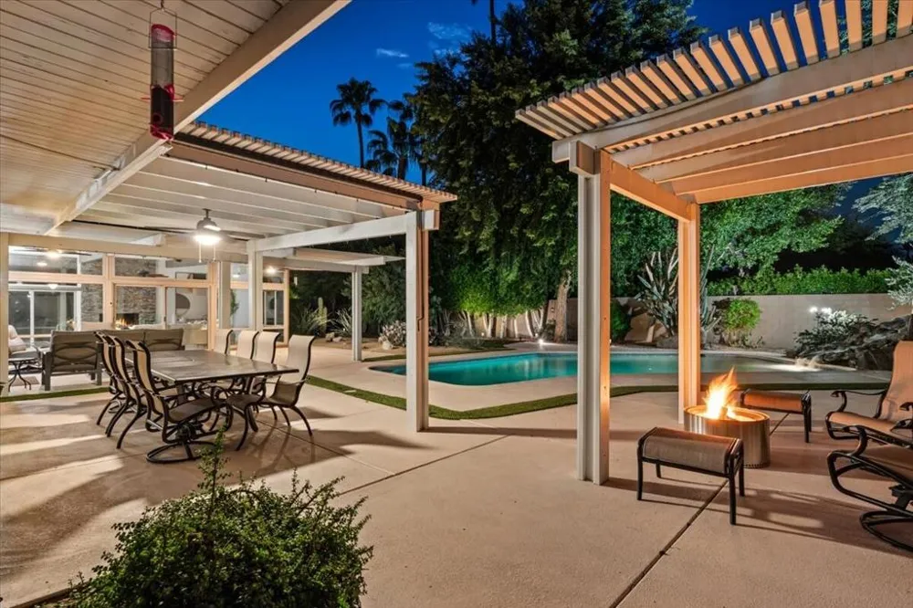 840 E Biltmore Place Palm Springs, CA 92264