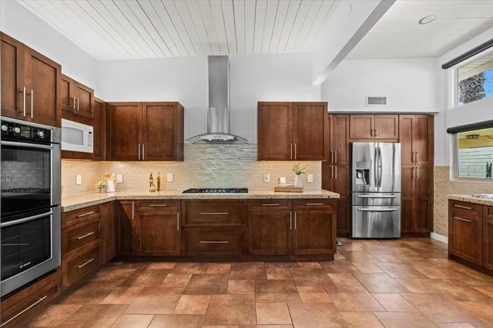 840 E Biltmore Place Palm Springs, CA 92264