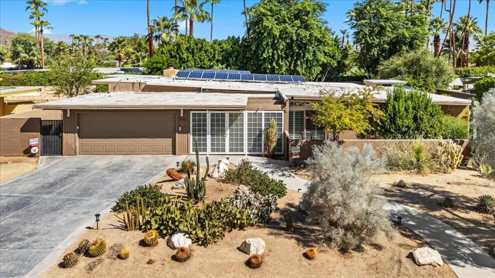 840 E Biltmore Place Palm Springs, CA 92264