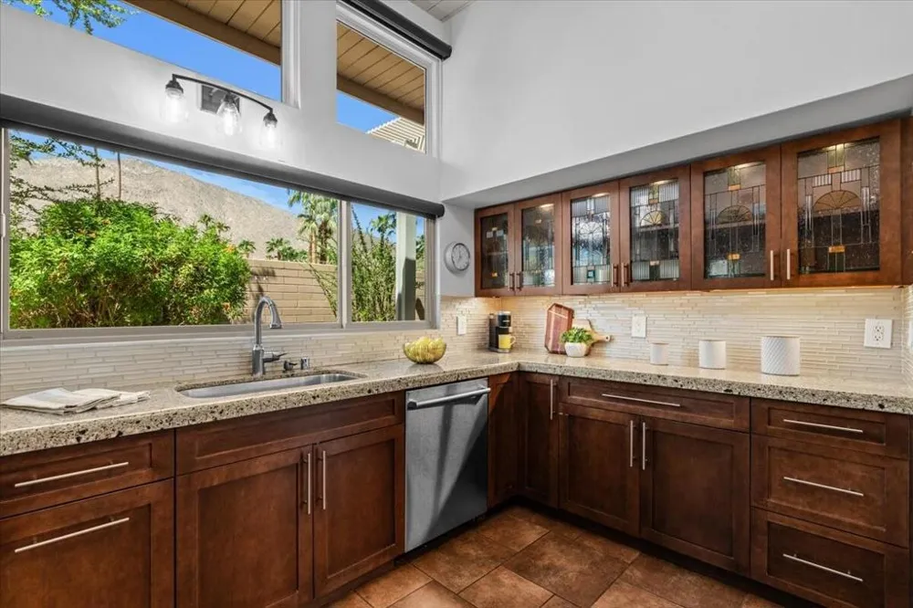 840 E Biltmore Place Palm Springs, CA 92264