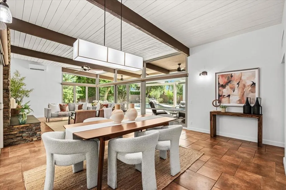 840 E Biltmore Place Palm Springs, CA 92264