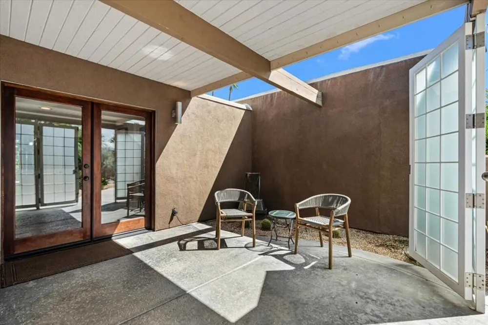 840 E Biltmore Place Palm Springs, CA 92264