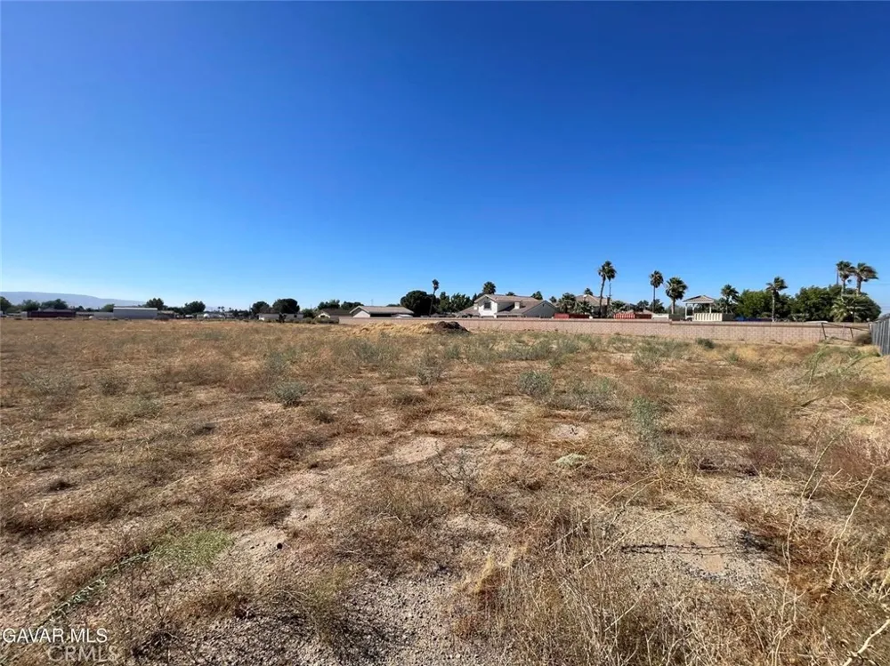 1 27th St West off Columbia Way Palmdale, CA 93551