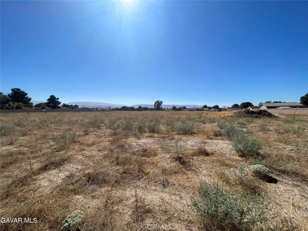 1 27th St West off Columbia Way Palmdale, CA 93551