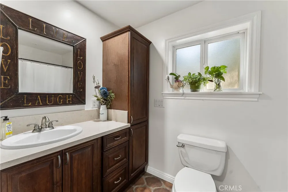 40016 90th st w Leona Valley, CA 93551