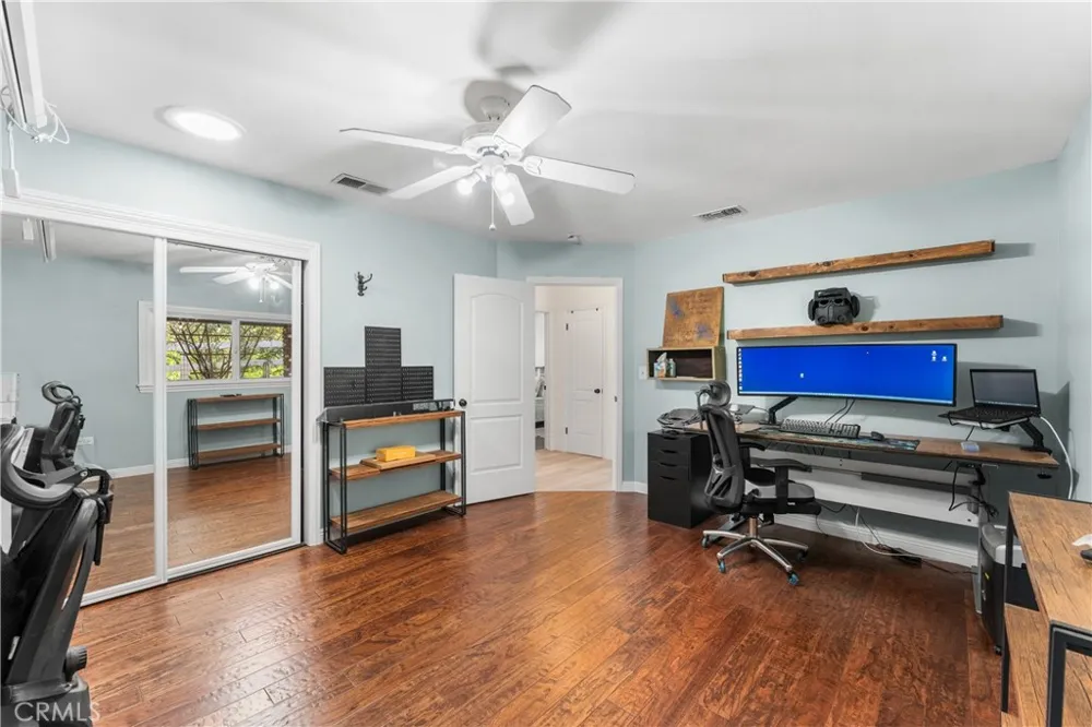 40016 90th st w Leona Valley, CA 93551