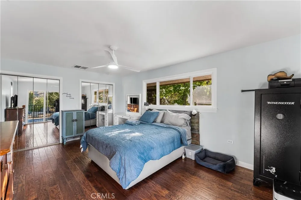 40016 90th st w Leona Valley, CA 93551