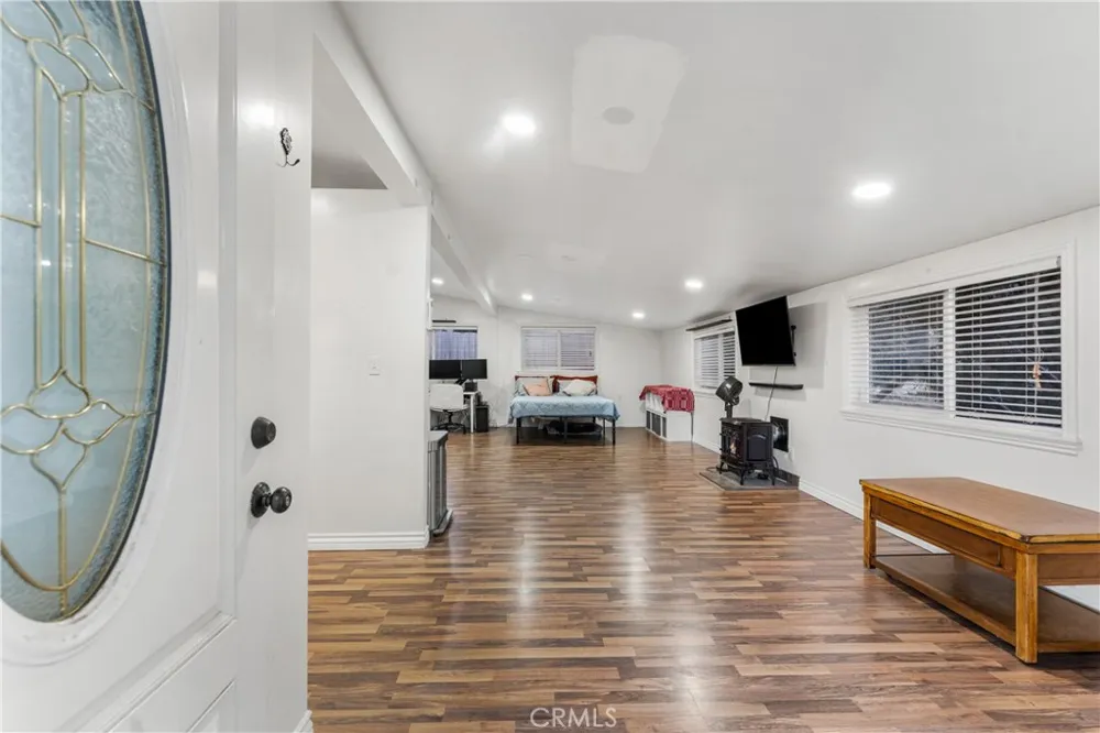 40016 90th st w Leona Valley, CA 93551