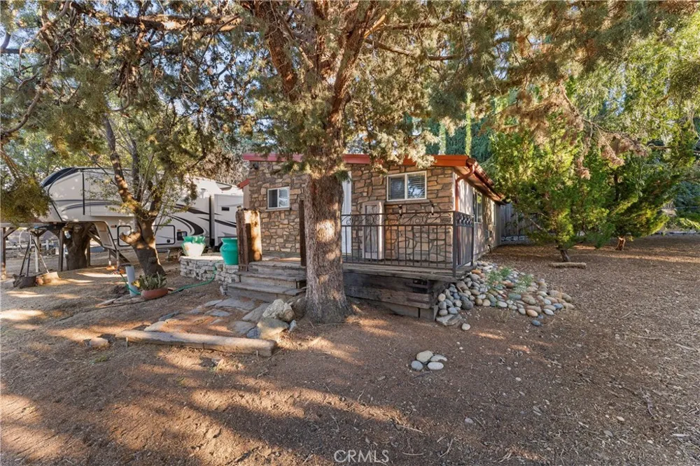 40016 90th st w Leona Valley, CA 93551
