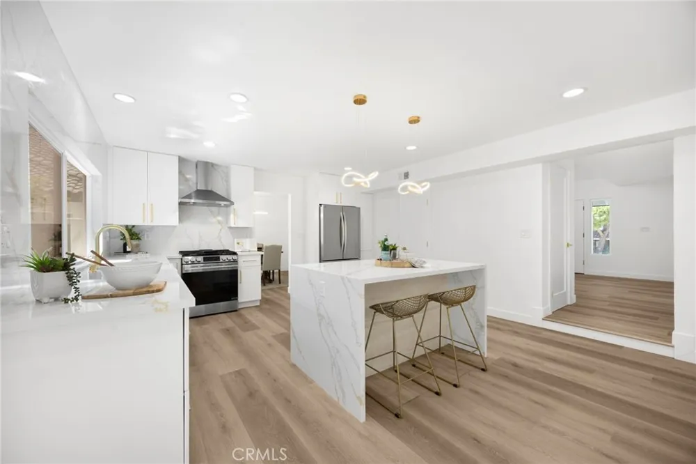 20412 Lake Canyon Walnut, CA 91789