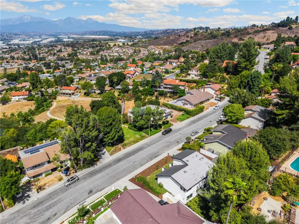 20412 Lake Canyon Walnut, CA 91789