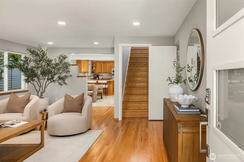 3435 61st Avenue SW Seattle, WA 98116