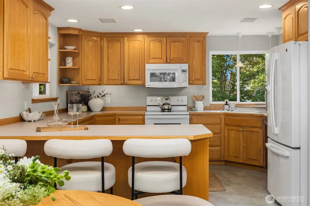 3435 61st Avenue SW Seattle, WA 98116