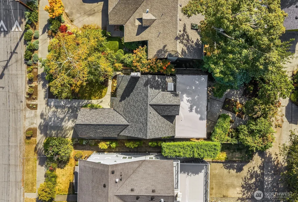 3435 61st Avenue SW Seattle, WA 98116
