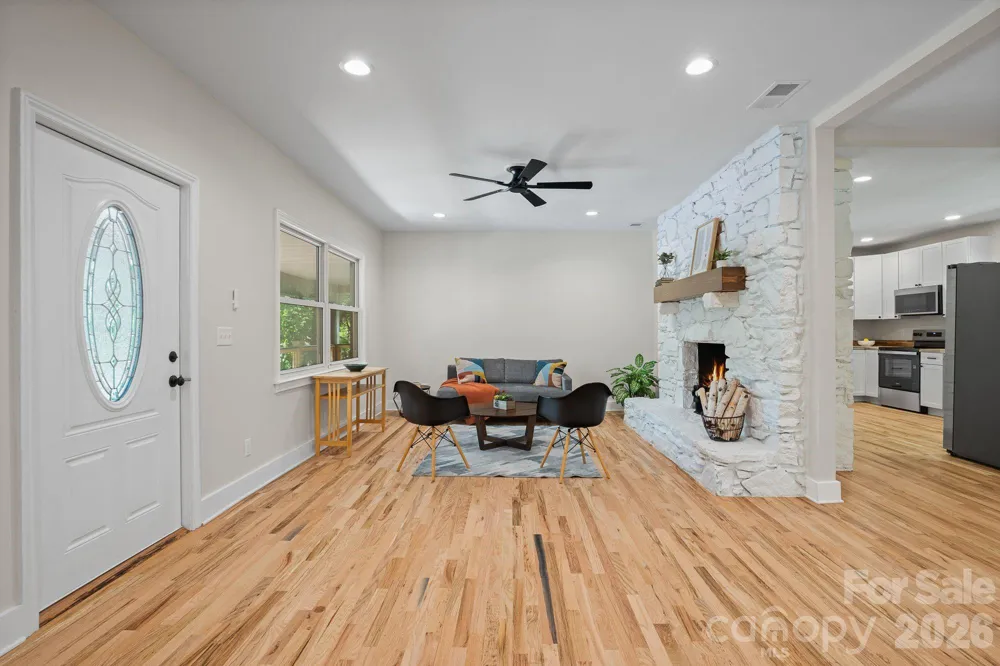 156 State Street Asheville, NC 28806