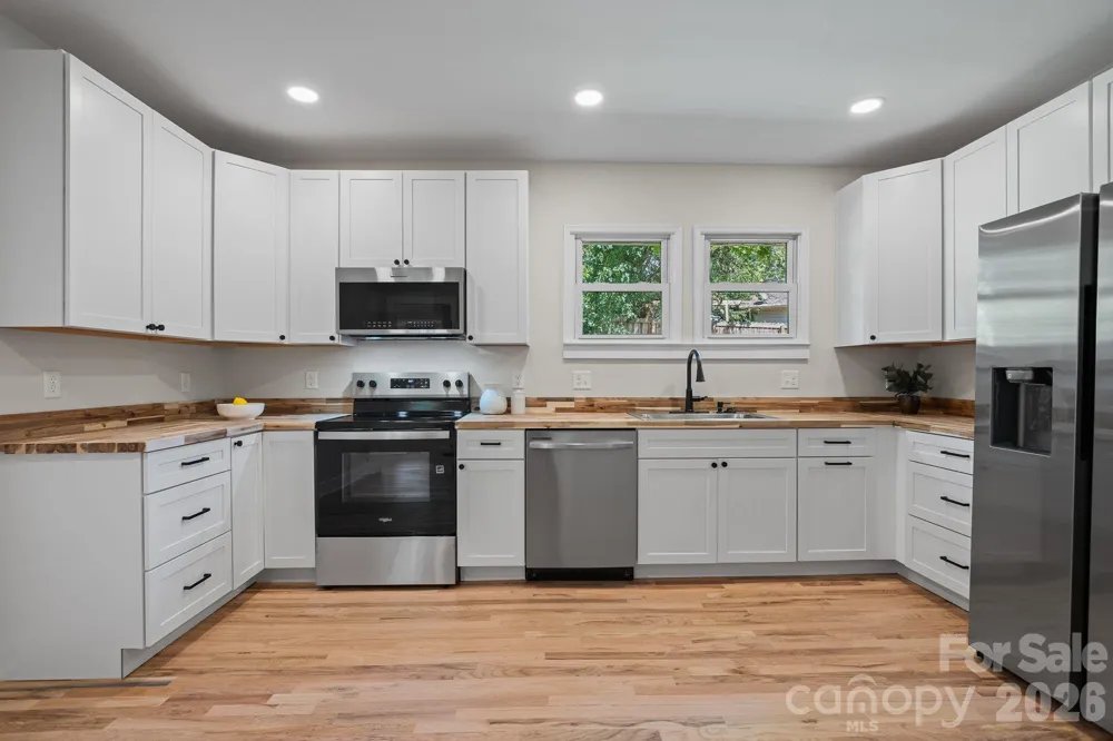 156 State Street Asheville, NC 28806