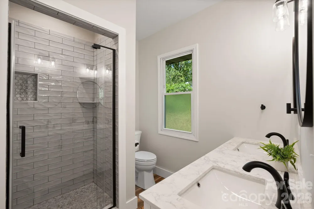 156 State Street Asheville, NC 28806