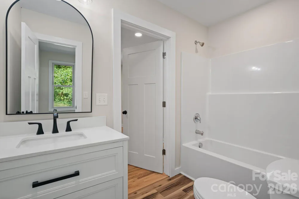 156 State Street Asheville, NC 28806