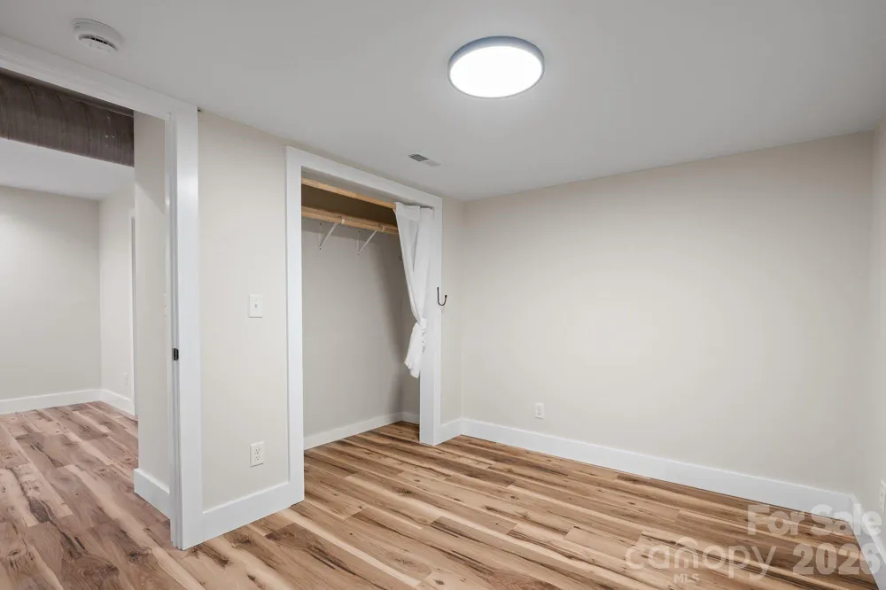 156 State Street Asheville, NC 28806
