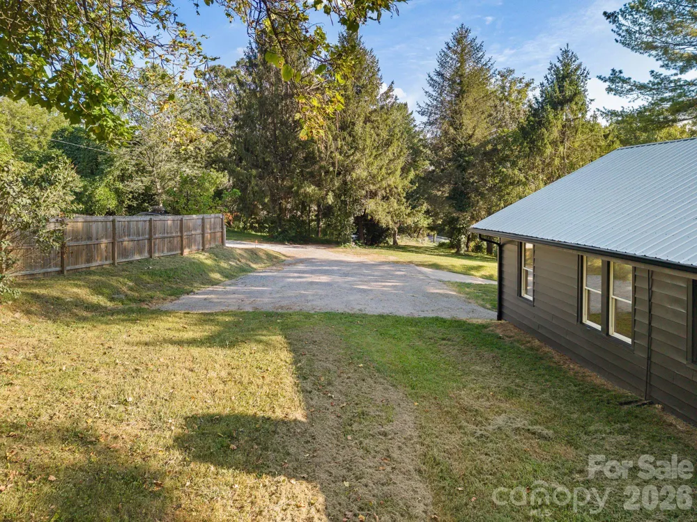 156 State Street Asheville, NC 28806