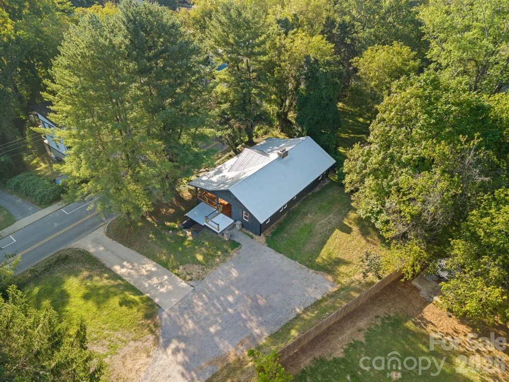 156 State Street Asheville, NC 28806