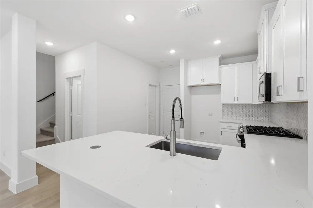 4734 Smokey Quartz Lane Arlington, TX 76005