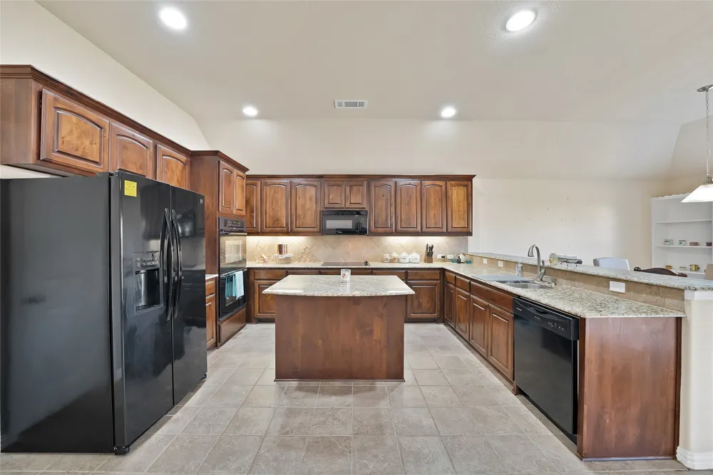 2029 Wellington Point Heartland, TX 75126