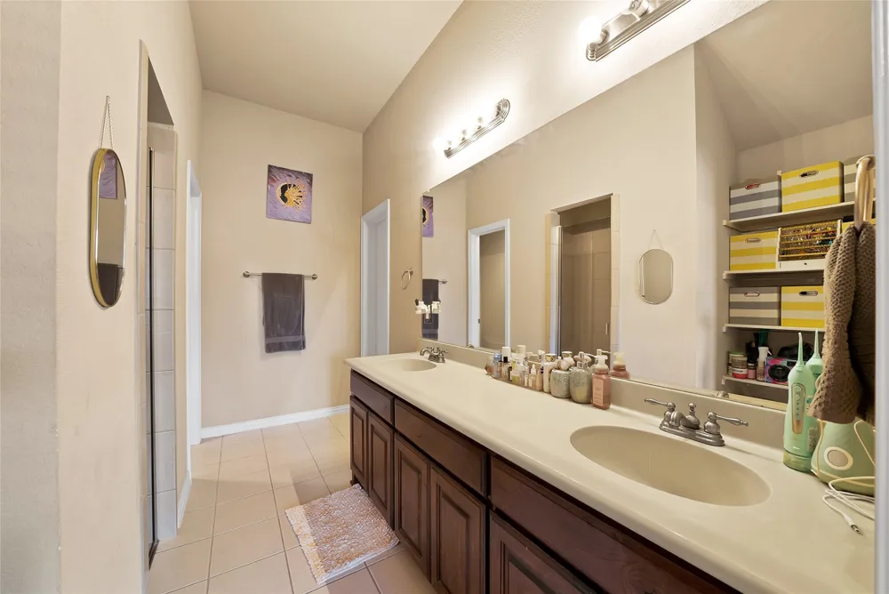 2029 Wellington Point Heartland, TX 75126