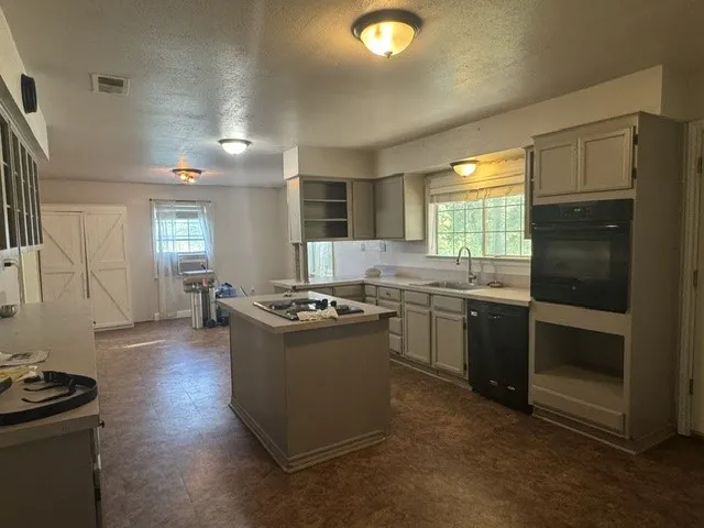 670 County Road 3701 Quinlan, TX 75474