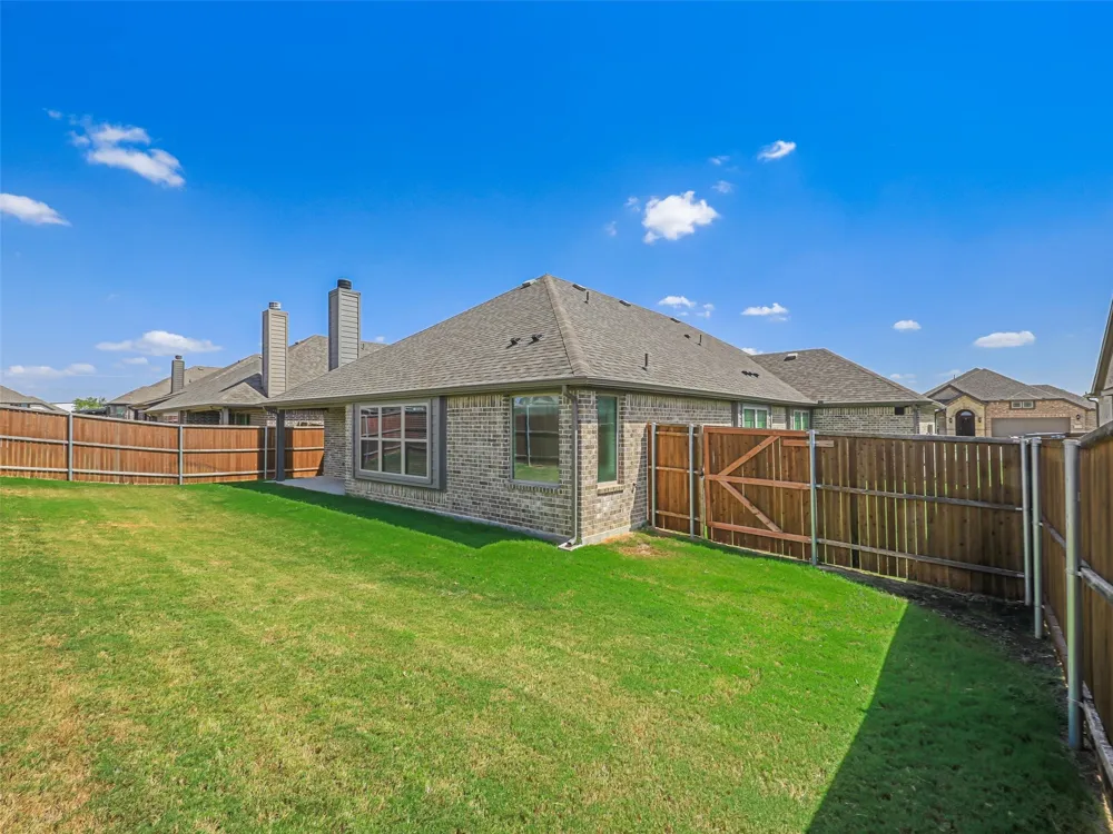 1916 Nightfall Drive Venus, TX 76009