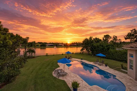 11117 Lynwood Palm Way